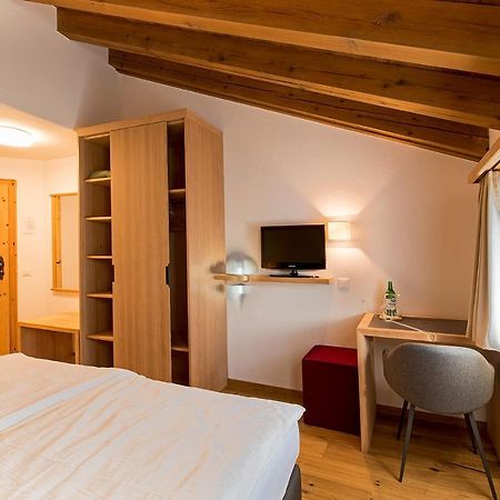 Hotel Saluver Celerina/Schlarigna Kültér fotó